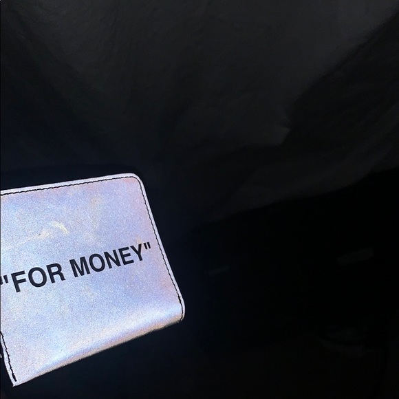Offwhite reflective wallet